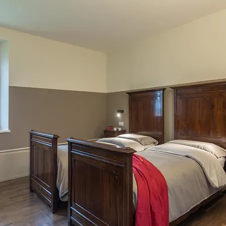 Anna Elisa 8, Emma 别墅 *