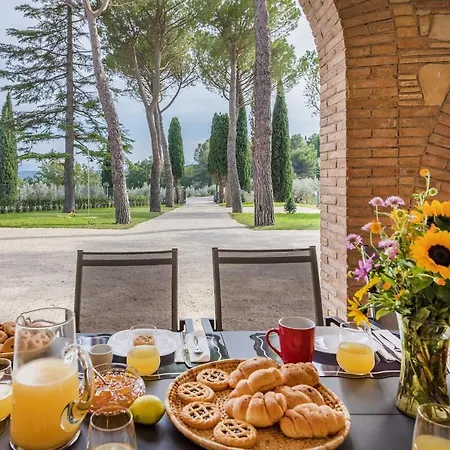 Anna Elisa 8, Emma 贝瓦尼亚